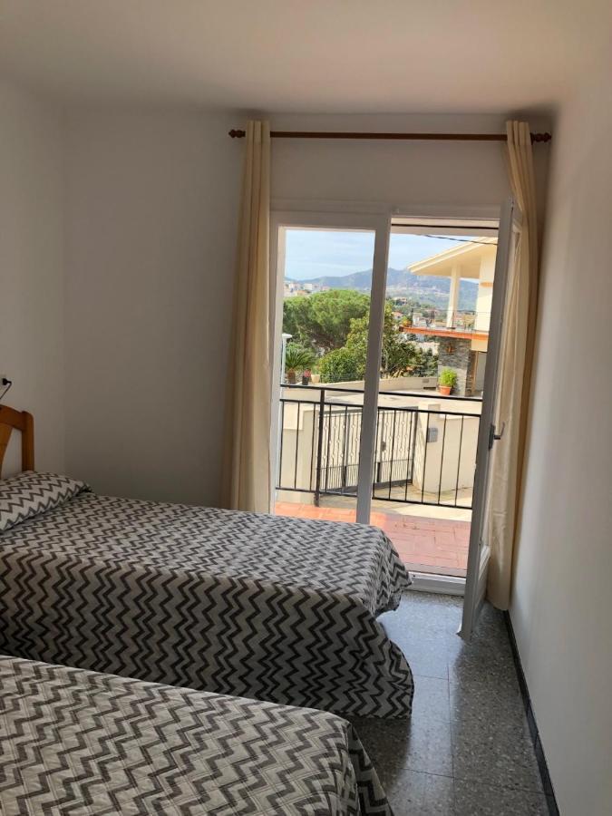 Espectaculares Vistas Al Mar Atico Y Apart 3 Habitaciones Llanca Bagian luar foto